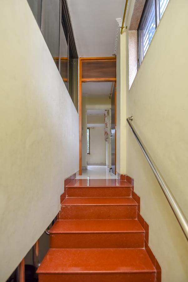 Comfortable Living Navi Mumbai Exteriör bild